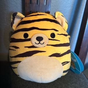 Squishmallow “Tina” the tiger 7’ NWT